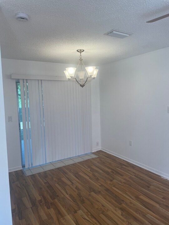 14768 SW 39th Cir in Ocala, FL - Building Photo