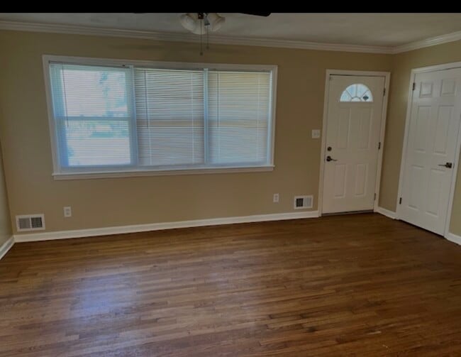 1607 Hampshire Pl in Decatur, GA - Foto de edificio - Building Photo