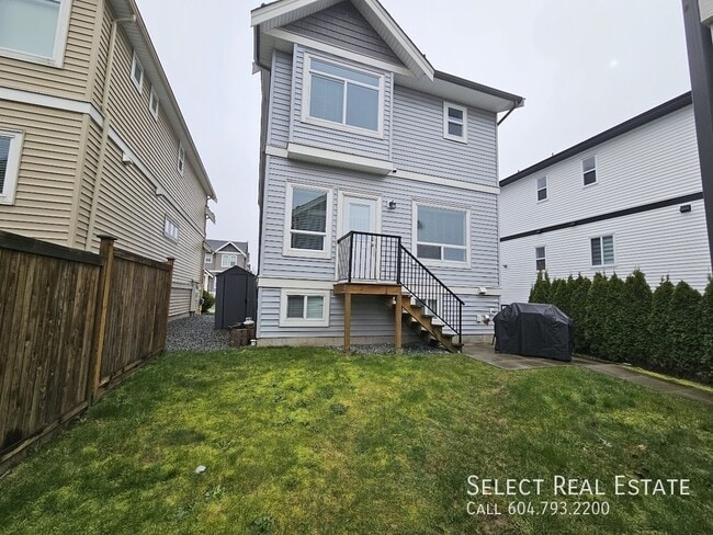 8719 Machell St in Mission, BC - Building Photo - Building Photo