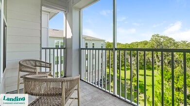 2300 Tapestry Park Dr, Unit 2223-412 in Land O Lakes, FL - Foto de edificio - Building Photo