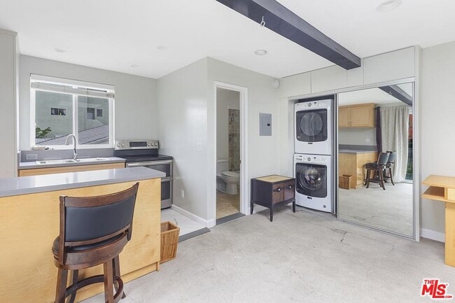 property at 1 Ironsides St