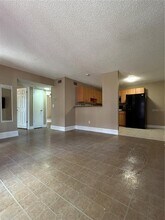 21020 Voyager Blvd in Land O Lakes, FL - Building Photo - Building Photo