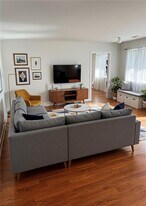 1685 Chevron Way in Atlanta, GA - Building Photo