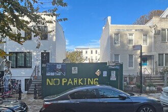 213 14th St in Brooklyn, NY - Building Photo - Building Photo