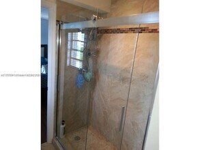 900 NE 18th Ave, Unit 55 in Fort Lauderdale, FL - Building Photo - Building Photo