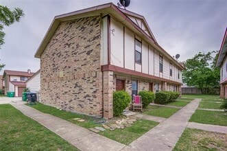3061 Olympia Dr in Denton, TX - Building Photo - Building Photo