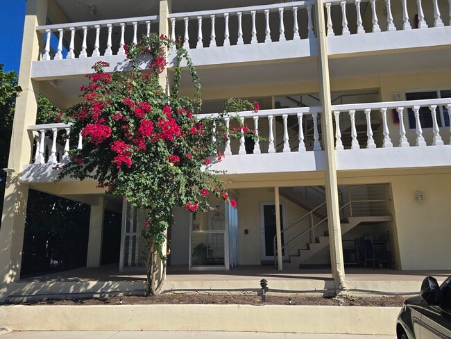 60 Venetian Dr in Delray Beach, FL - Building Photo - Building Photo