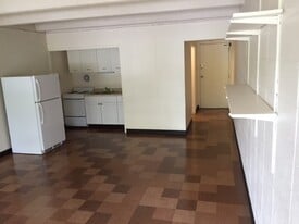 Harvest Manor Apartments in Boulder, CO - Building Photo