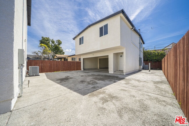 238 W 84th Pl in Los Angeles, CA - Building Photo - Building Photo