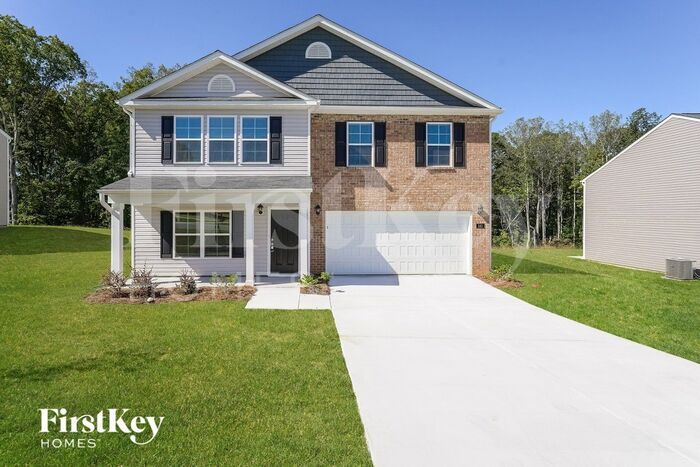 141 Preston Oaks Dr in King, NC - Building Photo