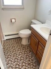 142 Shaler Ave, Unit 5 in Fairview, NJ - Building Photo - Building Photo