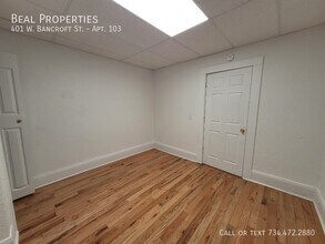 Prescott Place in Toledo, OH - Building Photo - Building Photo