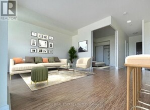 35 Brian Peck Crescent in Toronto, ON - Building Photo - Building Photo