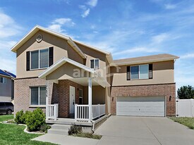 13839 Ralph H Way in Herriman, UT - Building Photo