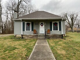 7255 S Fairfax Rd in Bloomington, IN - Building Photo