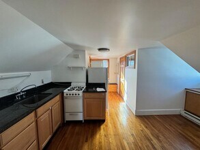 8 Allen St, Unit 3 in Cambridge, MA - Foto de edificio - Building Photo