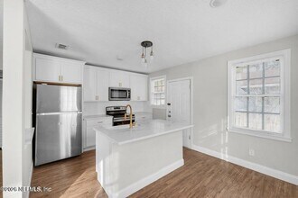 2981 Ernest St in Jacksonville, FL - Building Photo - Building Photo