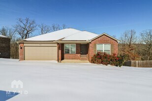 942 Pinehurst Loop, Unit 21 in Cabot, AR - Building Photo