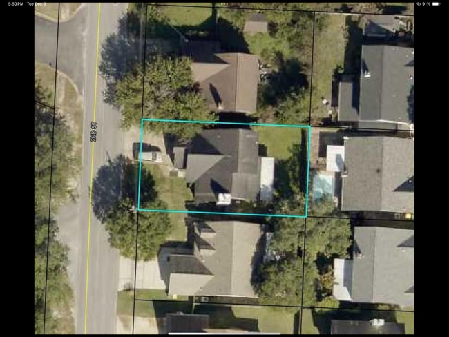 10 2nd St in Shalimar, FL - Foto de edificio - Building Photo