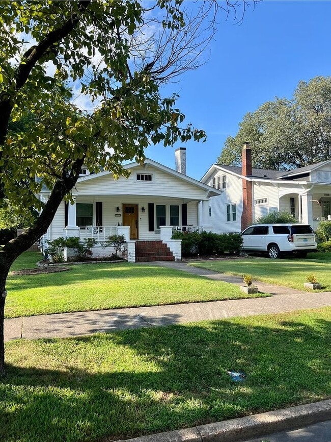 property at 3225 Jefferson St
