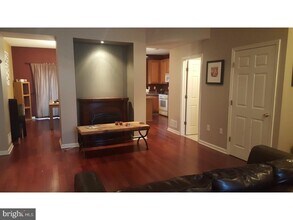 19 Hoover Ave in Princeton, NJ - Building Photo - Building Photo