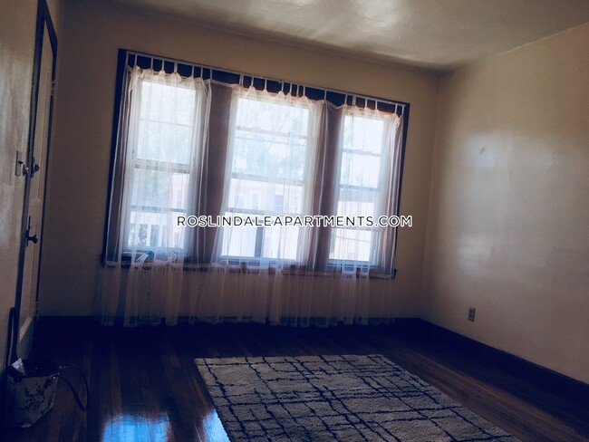 3965 Washington St in Boston, MA - Building Photo - Building Photo