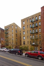 113 Post Ave in New York, NY - Building Photo - Building Photo