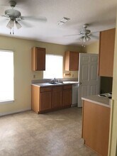 1029 Radford Dr in Deltona, FL - Building Photo - Building Photo