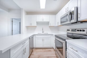 IMT Chandler in Chandler, AZ - Building Photo - Building Photo