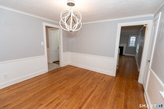 99 Jordan Ln in Wethersfield, CT - Building Photo - Building Photo