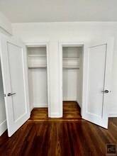 25 W 68th St in New York, NY - Building Photo - Building Photo