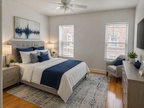 2317 E 70th St in Chicago, IL - Building Photo - Building Photo