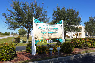 Coral Village Apartments in Cape Coral, FL - Foto de edificio - Building Photo