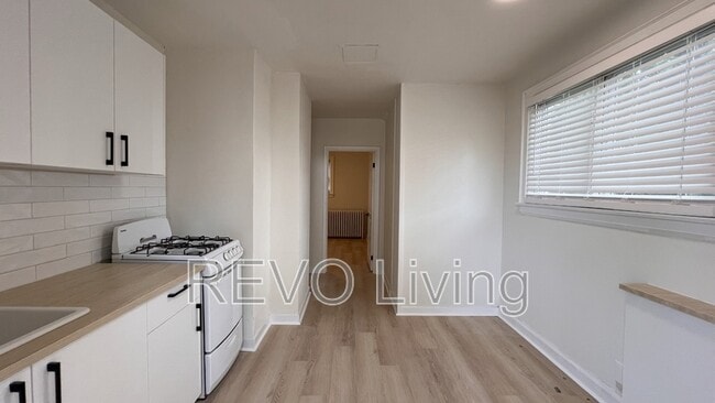 property at 131 Vine St