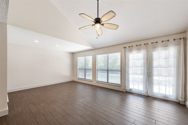 property at 2824 S Logrun Cir