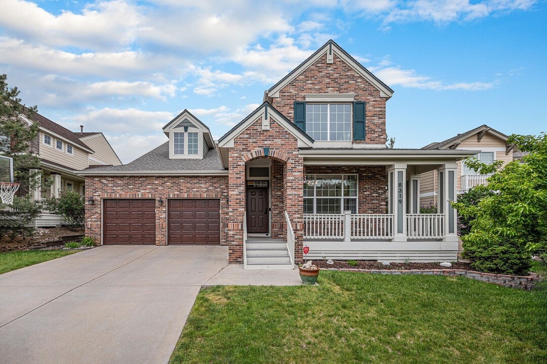 8319 Briar Haven Pl in Castle Pines, CO - Building Photo