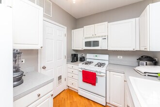 2849 N Southport Ave in Chicago, IL - Building Photo - Building Photo
