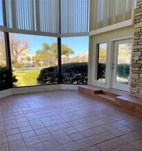 101 World of Tennis Sq in Lakeway, TX - Building Photo - Building Photo