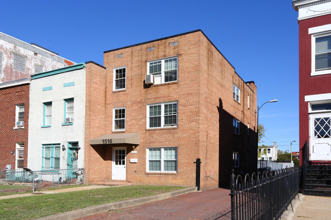 1516 E Capitol St NE in Washington, DC - Building Photo - Building Photo