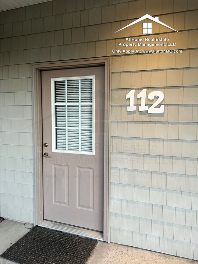 property at 2606 N Bluff St