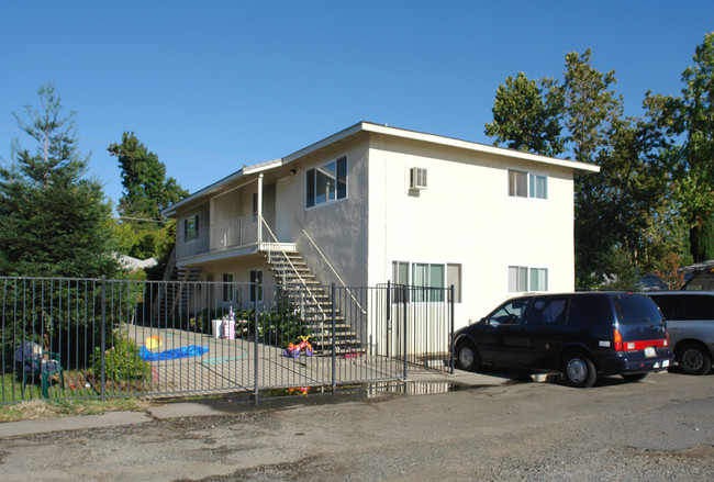 Cottage Manor in Sacramento, CA - Foto de edificio - Building Photo