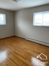 1653 Oakwood Ave in Des Plaines, IL - Building Photo - Building Photo