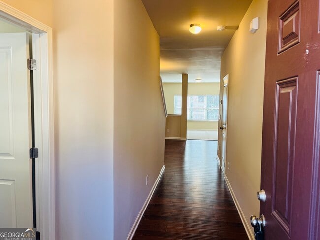 261 Stillwood Dr in Newnan, GA - Building Photo - Building Photo