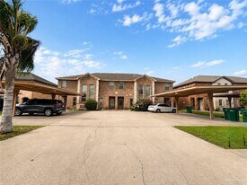 10 Kiwi Ave W in Pharr, TX - Building Photo