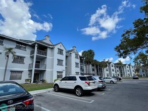 11233 W Atlantic Blvd in Coral Springs, FL - Building Photo - Building Photo