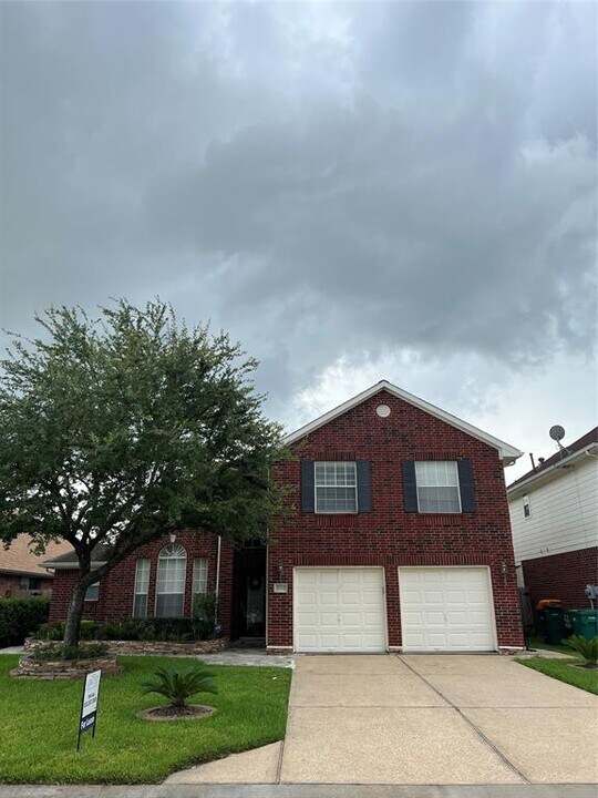 8727 Heron Flight St in Houston, TX - Building Photo
