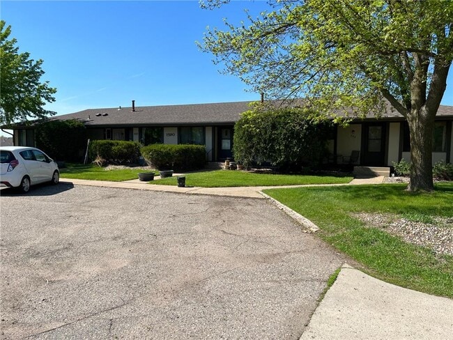 property at 1590 Commercial Ave