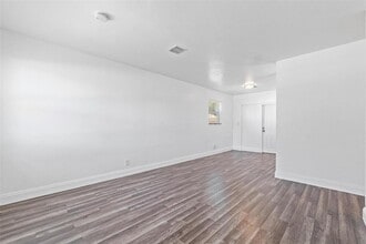 1040 NW 23rd Ter in Fort Lauderdale, FL - Building Photo - Building Photo