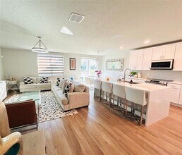 17301 Back Bay Ct in Clermont, FL - Building Photo - Building Photo