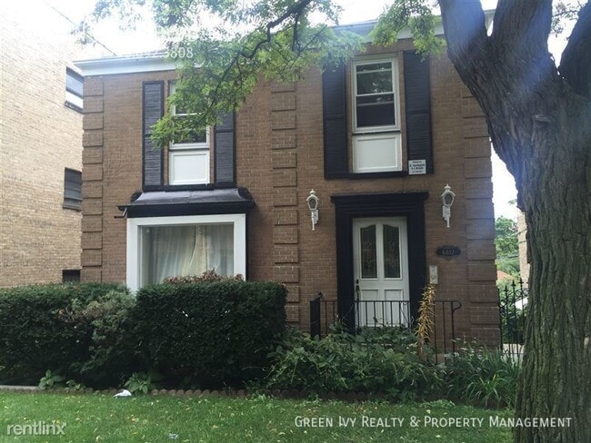 property at 6817 N Ridge Blvd